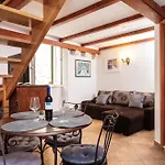 Apartamento Amoret *