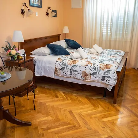 Apartment Amoret *