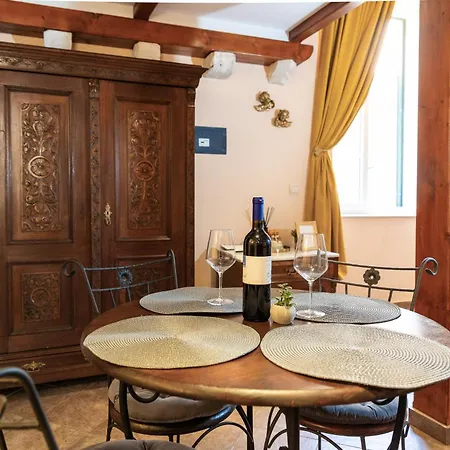 Apartamento Amoret *