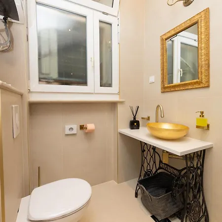 Amoret دوبروفينك